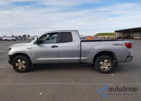 2010 Toyota Tundra Grade 5.7L V8 из США, поврежденный, VIN 5TFRY5F10AX094760